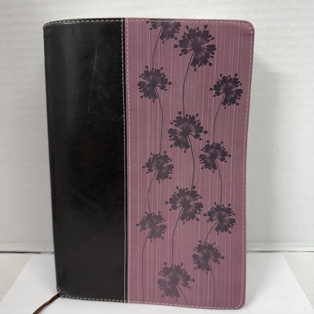 LIFE APPLICATION STUDY BIBLE NLT, TUTONE By Tyndale 2007 Leather Bound Softcover